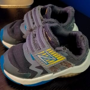 New Balance | Sz 5-Toddler | Gray